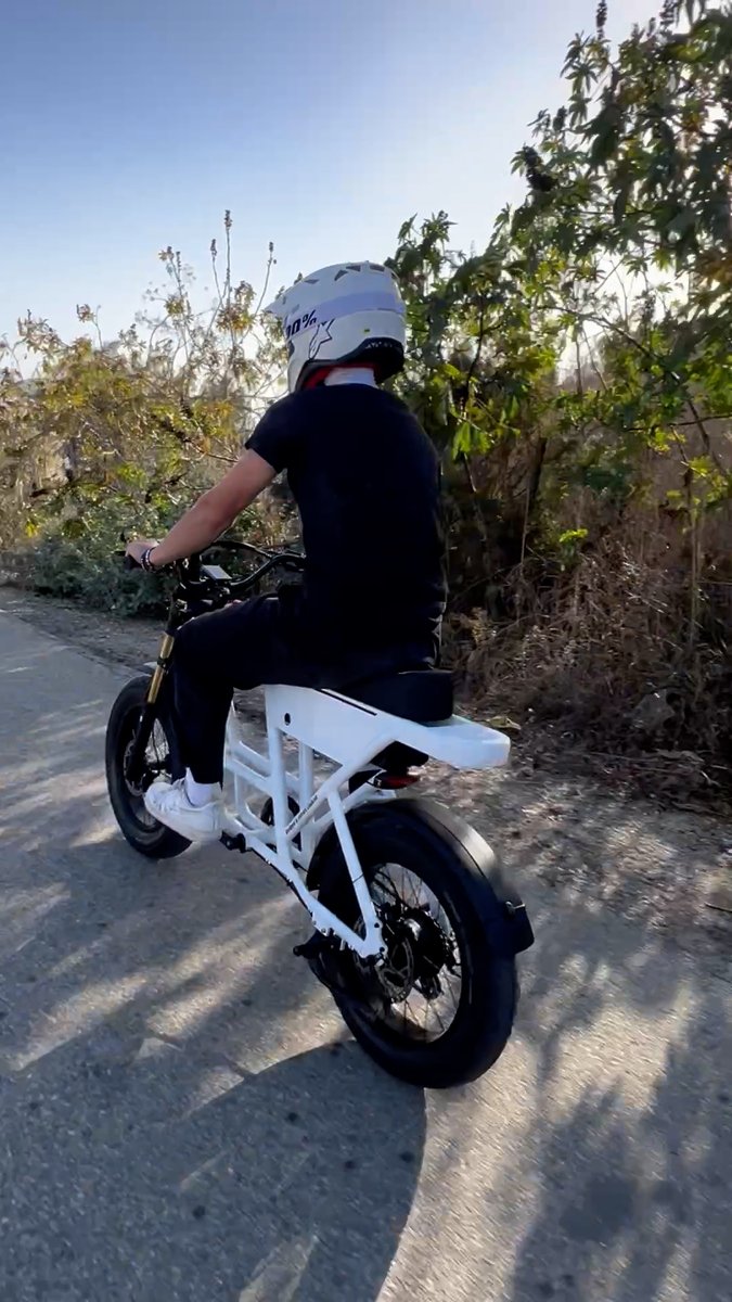 SuperStrada_USA's tweet image. Ride smart and safe with the SUPER STRADA CRUZE. Smooth control, strong performance, and confidence on every ride ⚡  super-strada.com

#superstrada #ebike #electricbike #bike #ridesmart #ridesafe #ride #commuter #park #emtb #california #ventura