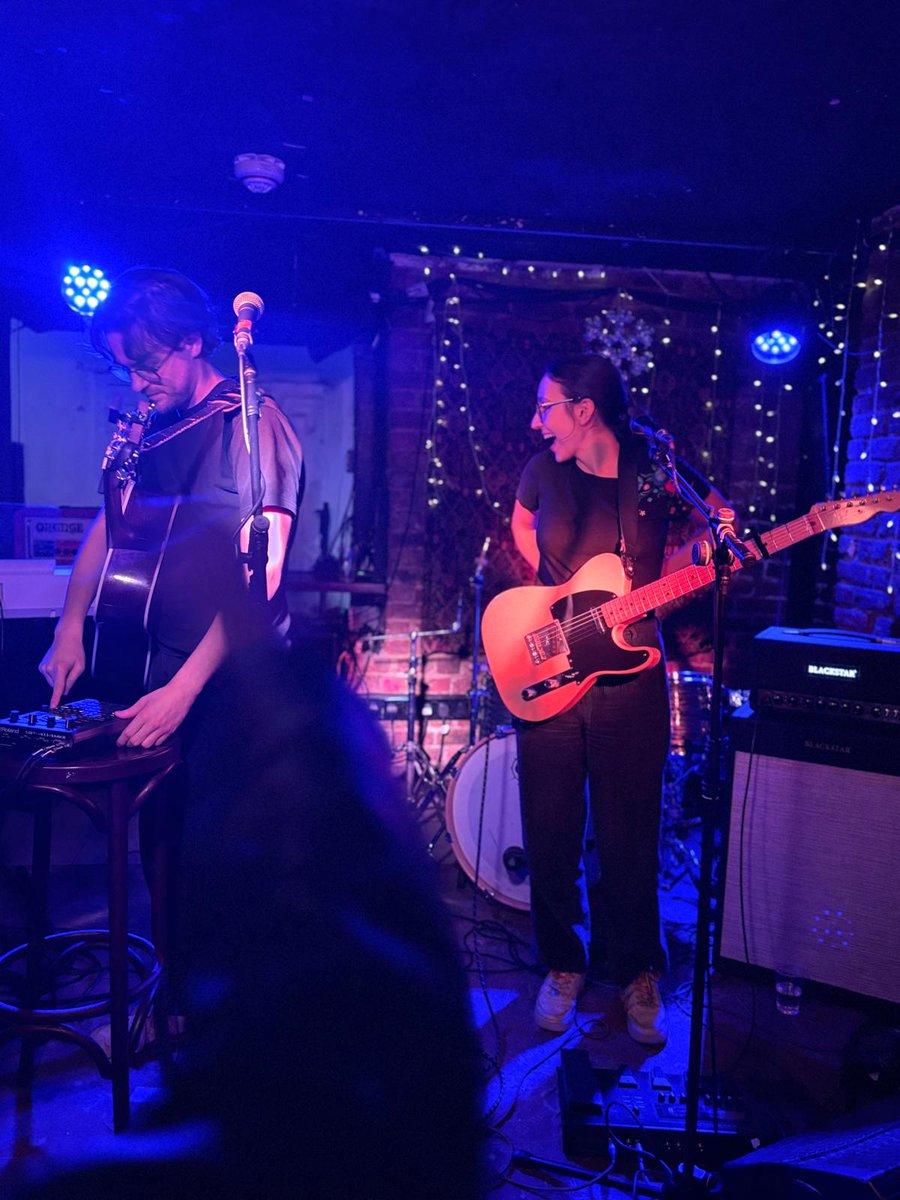 kordermusic's tweet photo. First live performance the other day at @TroubadourLDN 

A goal for 2026 is to start playing live so this was a great way to start, looking forward to doing more!

We played Waves and a new song called Into The Night. 🌃 https://t.co/gHwJXWQkTk