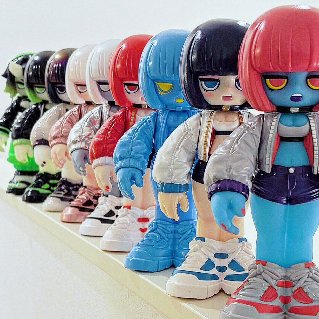 MOVEちゃん・ジャキちゃんが本当に可愛いすぎる💘

時間があれば手に取って触って、写真撮ったり、並びの配置を変えたり...笑📸✨

emDASH最高っ❣️

#emDASH
#emdash_toy