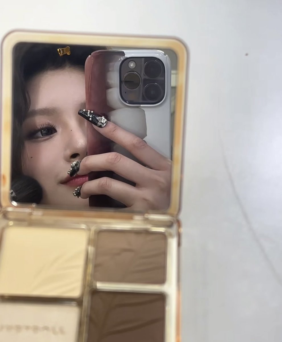 YIREN UPDATES tweet media