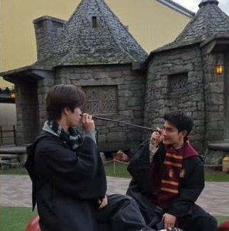 ditimine's tweet image. แม่ก๊อตจิกับน้องโฟ้ดเปิดปีด้วยกันตั้งแต่ทริป nivea แม่ใส่อีเว้นกับน้องในวันที่น้องต้องการกำลังใจโอบกอดด้วย ㅠㅠㅠㅠ และส่งท้ายปีกับทริป nekko 

@tawattannn
#Fourthnattawat #โฟร์ทณัฐวรรธน์