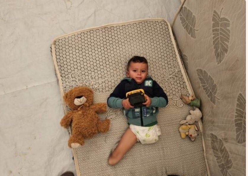 <a href="/DropSiteNews/">Drop Site</a> Bunch of kids; about 20,000 of them