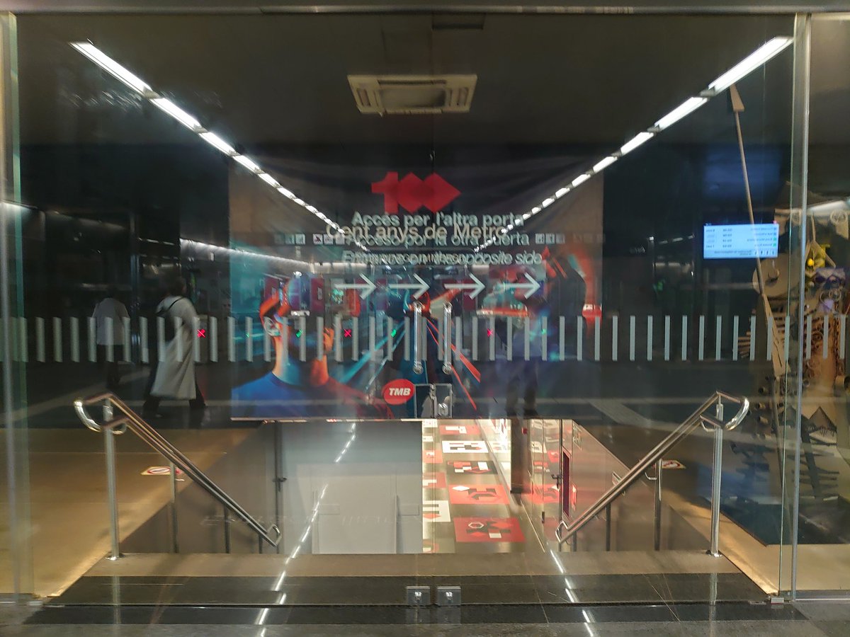Sin palabras, impresionante!! No os podéis perder la experiencia de realidad virtual de # 100AnysMetro <a href="/TMB_Barcelona/">TMB</a> . Es todo un viaje inmersivo para ver el pasado , presente y futuro del #metrobcn . No os lo perdáis