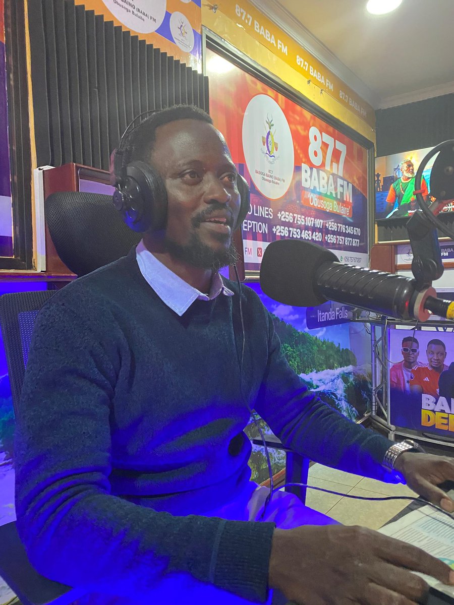 877babafm's tweet photo. #SawaMbaya 
Sawambaya Music request with Waiswa Andrew Kalali (Buzaaya County MP candidate)
#BABASpecialProgramming
#BABAFM 
#HappyNewYear https://t.co/s1sK6KZeSs