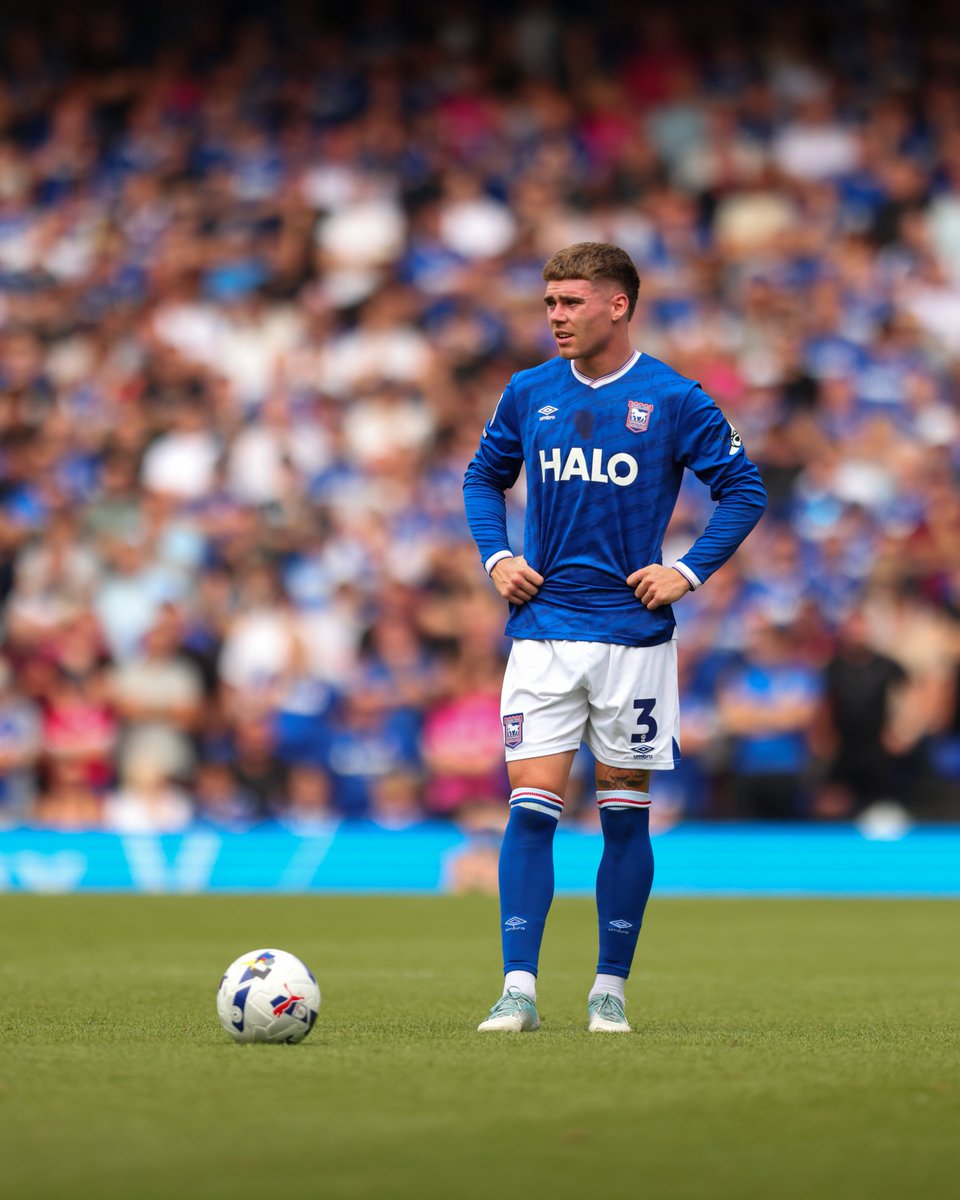 Happy birthday to Leif Davis. 🥰🎈