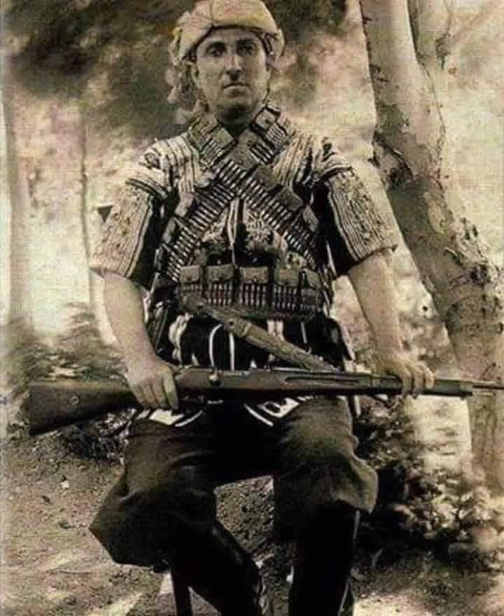 bayrakmedya's tweet photo. Hatay Cumhuriyetinin ilk ve son Cumhurbaşkanı Tayfur Sökmen Bey. https://t.co/P9S3iEVxk2