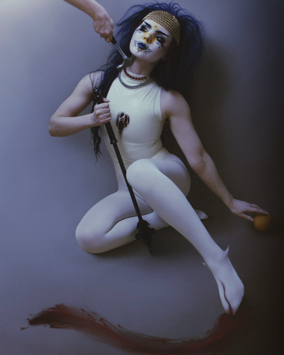 uhhh frank🦷🃏🏳️‍⚧️ tweet media