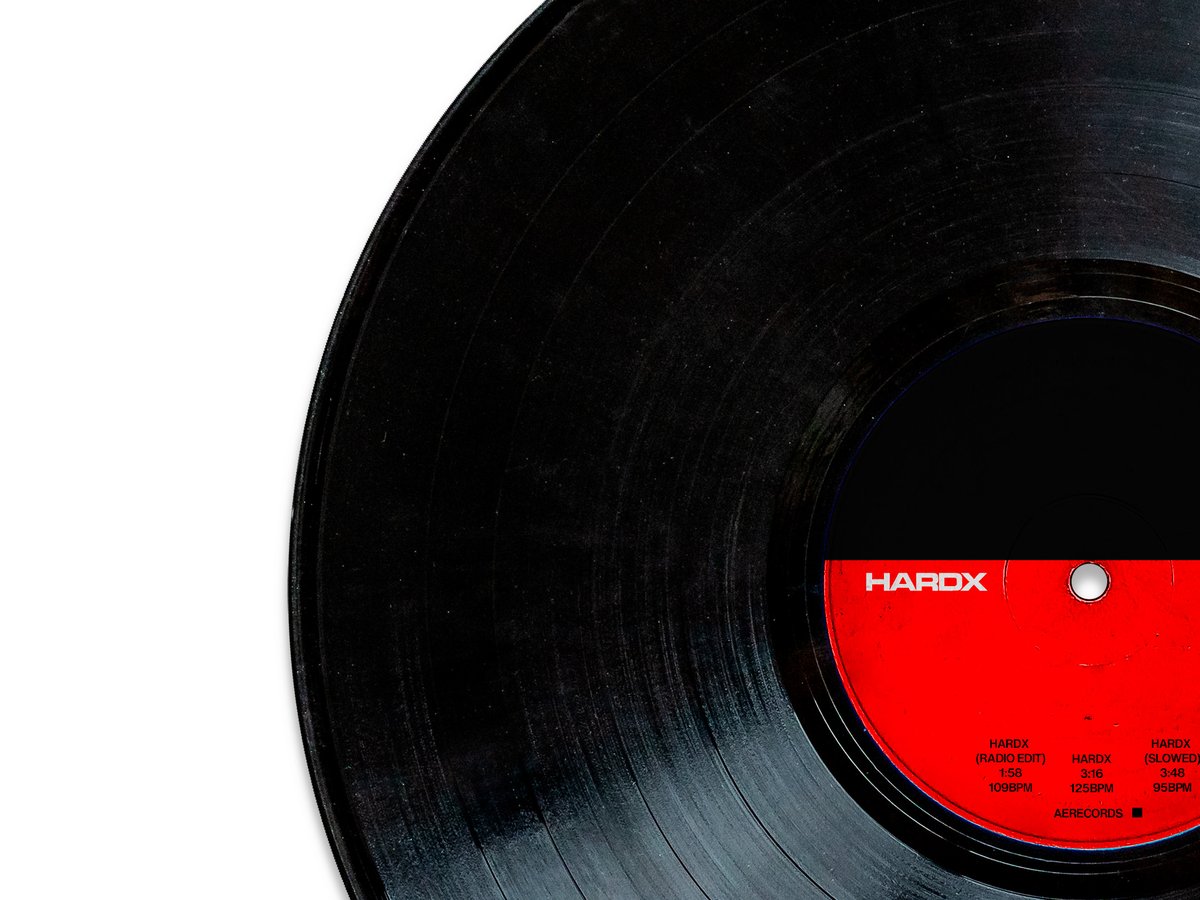 Yaego - HARDX
Batman inspired packaging