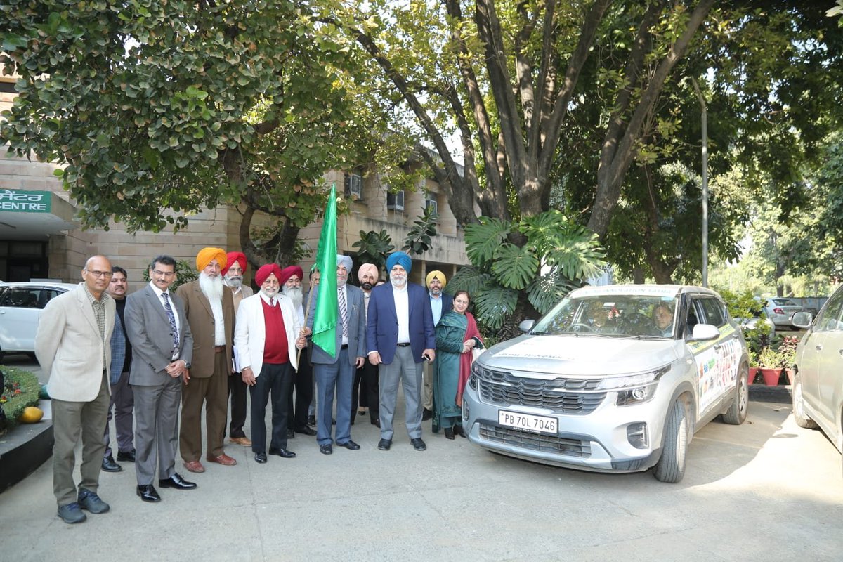 PSCST_GoP's tweet photo. @PSCST_GoP in collaboration with @kisansanchar flagged off the Innovation Yatra by VC @PAU_LDH, ED @PritpalPSCST, VC @GuruAngadDevVet during #GRIP4.0 Launch. It will cover 7 districts in 6 days, engaging students, farmers, artisans &amp; mechanics to scout grassroots innovations https://t.co/Wb0EY2Zjuz