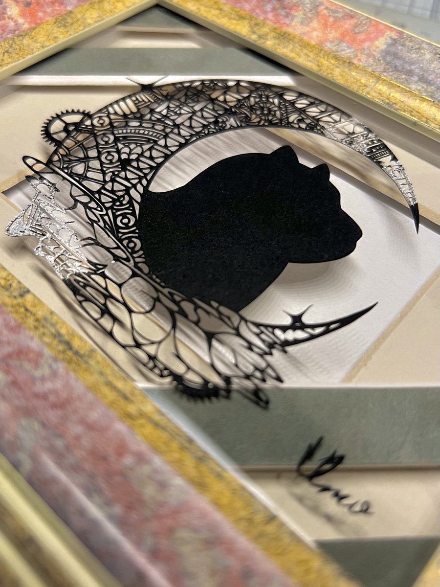 今年もあと4時間したら終わりってほんと!?
本年も皆様には大変お世話になりました!!
今年は展覧会で皆様にお会いできたりと嬉しい1年になりました
来年もまたゆっくり活動したいと考えているので見かけた際にはよろしくお願いします!!!!