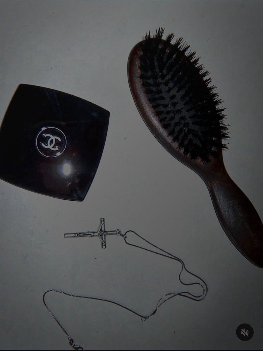 VCRTIGX's tweet image. ⠀

⠀      yo⠀ no⠀ quiero⠀ un⠀par ⠀de ⠀ 𝐛𝐞𝐬𝐨𝐬.⠀ 
         ni ⠀ tampoco⠀ tu ⠀ 𝔞𝔱𝔢𝔫𝔠𝔦𝔬́𝔫.
⠀