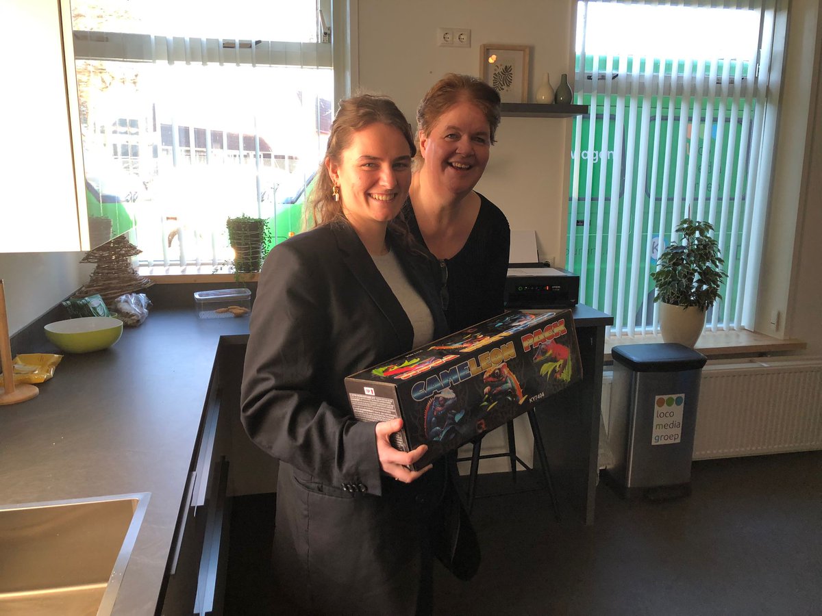 LocoFM's tweet image. Ook op Oudjaarsmorgen weer een aantal winnaars bij Op weg naar 2026. Conny Wessels,  Galina en Claudia kwamen naar de studio.