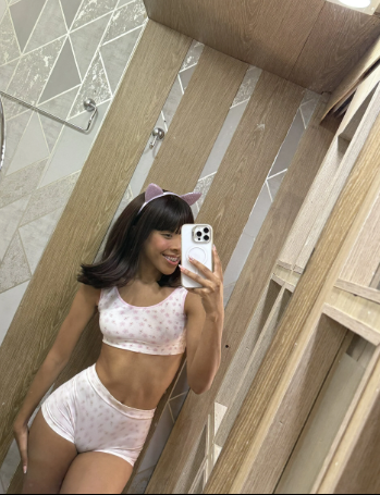 hade_264 tweet media