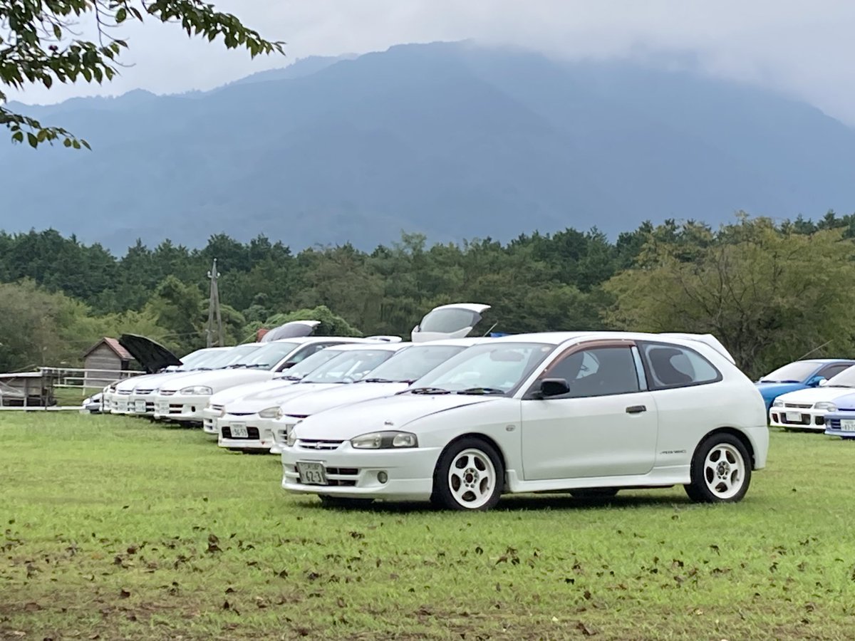 1low_so's tweet photo. 不安定な天気に翻弄されたミラージュ
9月に延期でご迷惑をおかけしましたが、
ありがとうございました。
車共々、良いお年をお迎えくださいませ
#ミラージュフォーラム #ミラフォ
#三菱ミラージュ #MITSUBISHIMIRAGE
#CA1A #CA4A #CJ2A #CJ4A
#CK2A #CK4A #A05A #A03A https://t.co/KDkvILoIEv