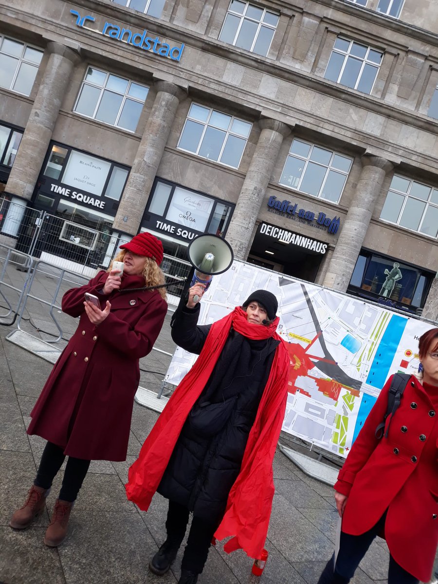 ♀️ ♀️ Heldinnen tweet media