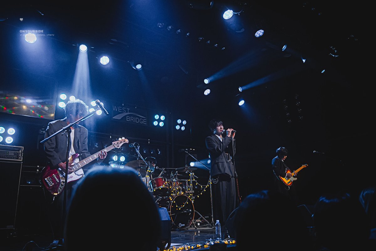 251228 
#HeMeets #히미츠 #끝나지않는세트리스트 
너에게 필요한 건 단 한 번의 망각
이게 꿈이 아니라서 넌 울겠지