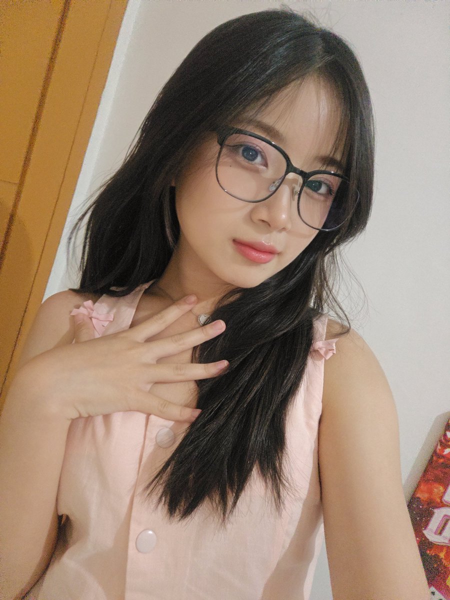 RFritzy_JKT48's tweet image. last pap 2025!