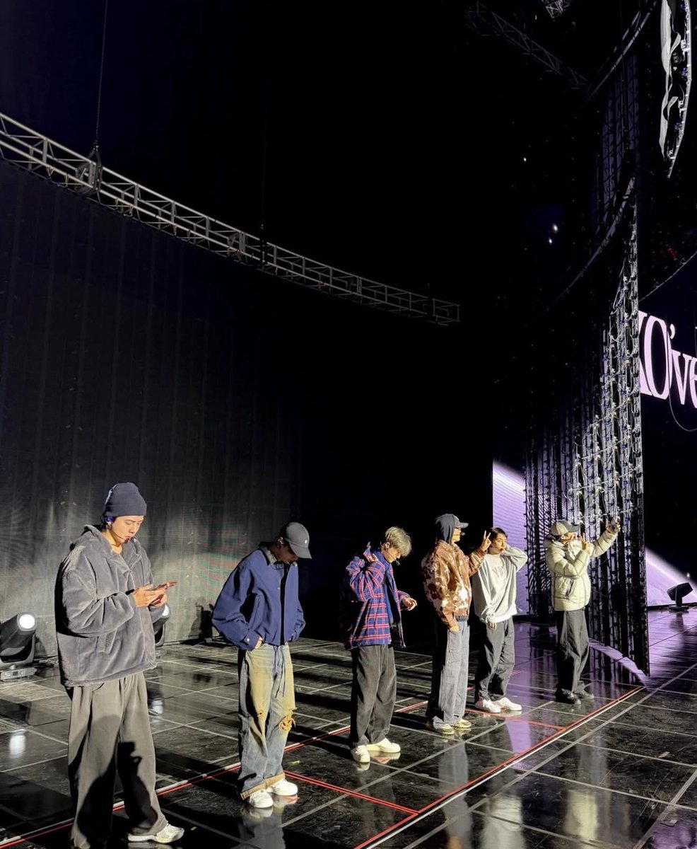 CHANYEOL ig story update! Rehearsals during EXOVERSE!!