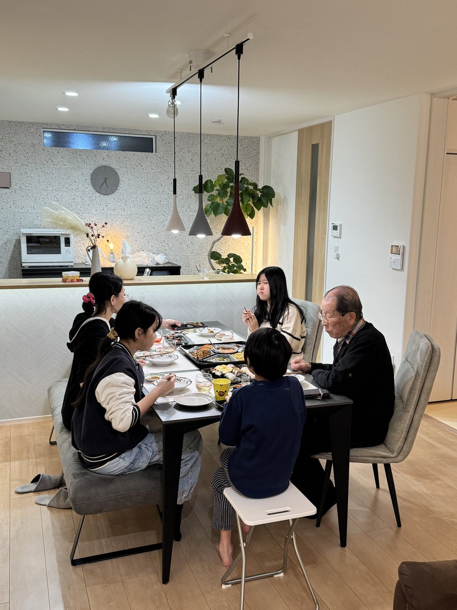 よっちゃん@ワイエスイメージ (@EizoCG211) / Posts / X