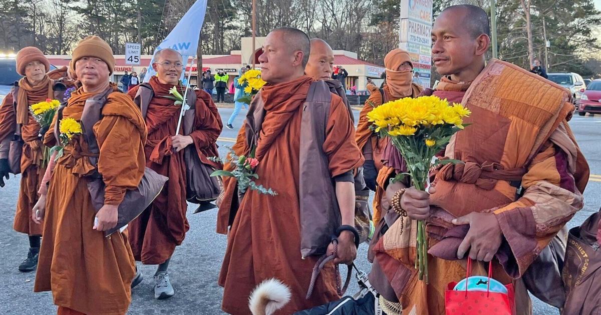 Thousands welcome Buddhist monks on Walk for Peace bit.ly/4ptC3QA