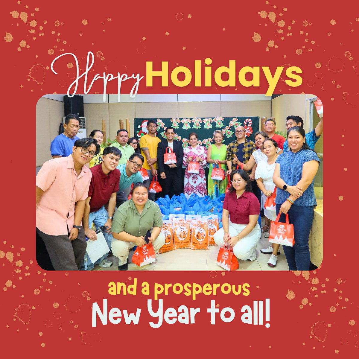 CCEF_PH's tweet image. ✨ 𝐇𝐚𝐩𝐩𝐲 𝐇𝐨𝐥𝐢𝐝𝐚𝐲𝐬 &amp;amp; 𝐍𝐞𝐰 𝐘𝐞𝐚𝐫 𝐆𝐫𝐞𝐞𝐭𝐢𝐧𝐠𝐬 𝐟𝐫𝐨𝐦 𝐂𝐂𝐄𝐅 ✨

From our coasts to your homes, the CCEF family
wishes you Happy Holidays and a Prosperous New
Year to all! 🌊🎉