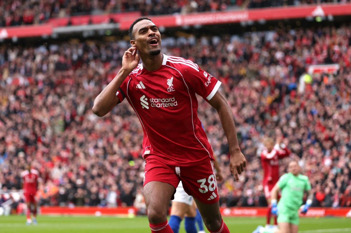 Anfield Edition | æ tweet media