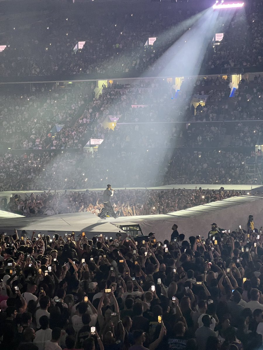 Is_Right's tweet image. Highlights of 2025

Rome
Kendrick Lamar 
Malaga
The Game