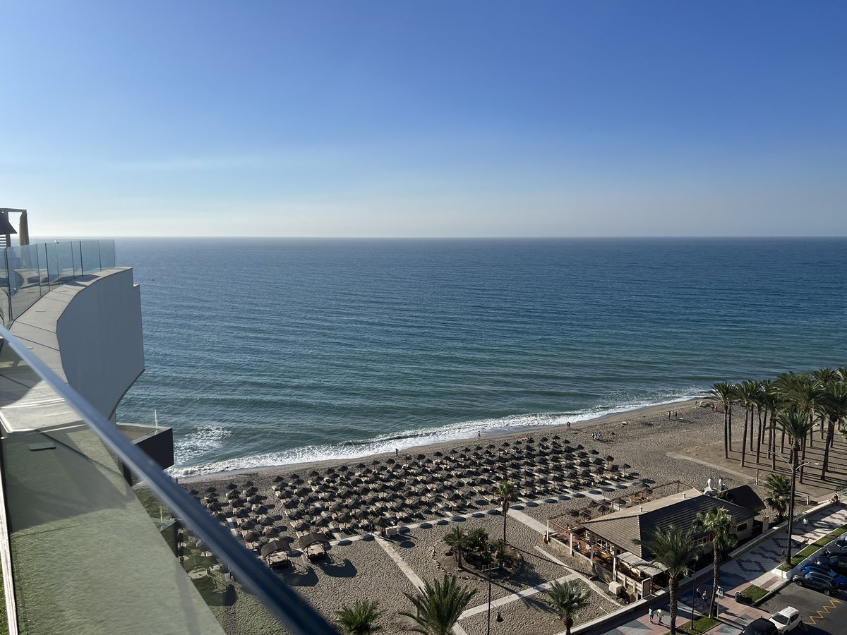 Is_Right's tweet image. Highlights of 2025

Rome
Kendrick Lamar 
Malaga
The Game