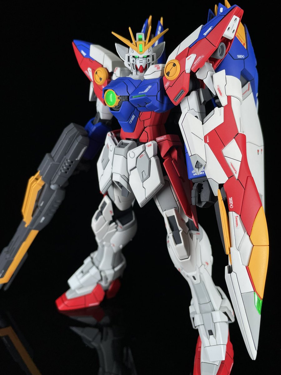 Suke_gp's tweet image. MGウイングガンダムプロトゼロ完成しました。
30周年という事で本年中に完成して良かったです。MGですが古いキットなのでスジボリや色分け等でディテールアップしております。
#ガンプラ
#ガンダムW
#ウイングガンダムゼロ