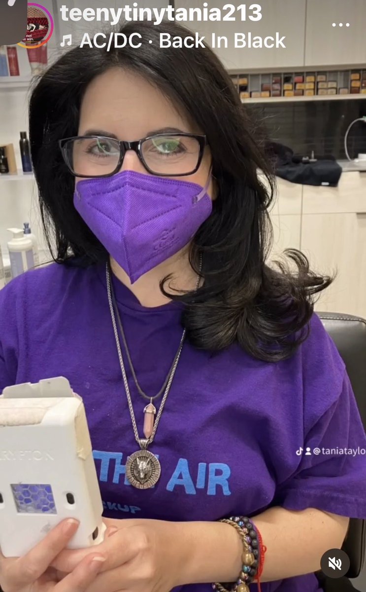 taniataylorpowe's tweet photo. Hey @jonstewart @weeklyshowpod @PodSaveAmerica @BulwarkOnline @Timodc @jonfavs @TheProblem i’m #ONEOFTWO because I’m immune compromised & got #longcovid #mecfs seeking healthcare! Social murder is a fascist weapon! #weararespirator is resistance & #communitycare #cleantheair https://t.co/TtPZQvbjxg