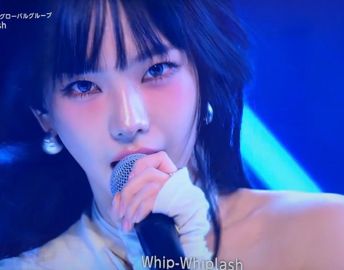 aevenile's tweet image. she’s called the ai visual for a reason