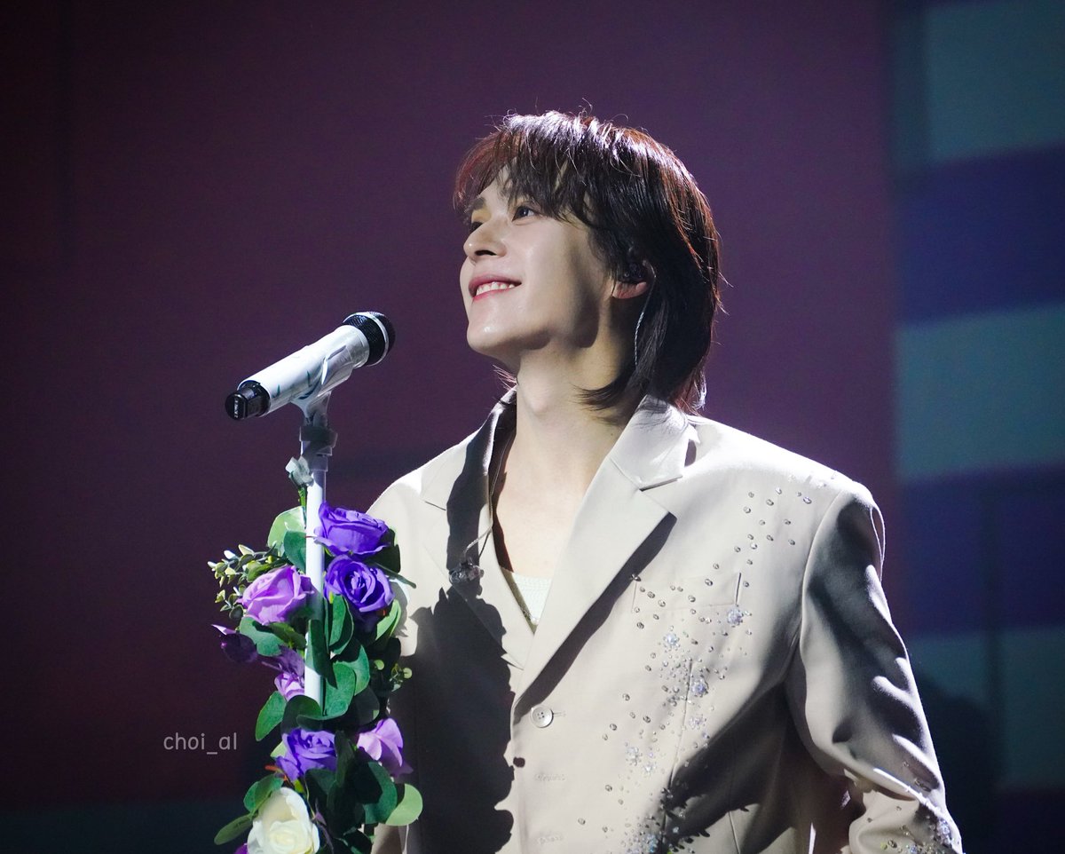sds05_kgc's tweet photo. 251214 손동운 솔로콘서트 ever+

#손동운 #하이라이트 #비스트 #highlight 
#사진 https://t.co/wN2rrYlNuT