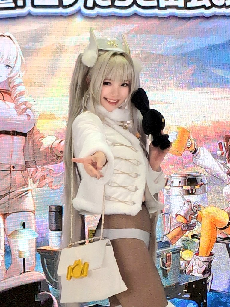 ブラン（フォーチュンエクスプレス）/イトウ（@cosplay_110）さん