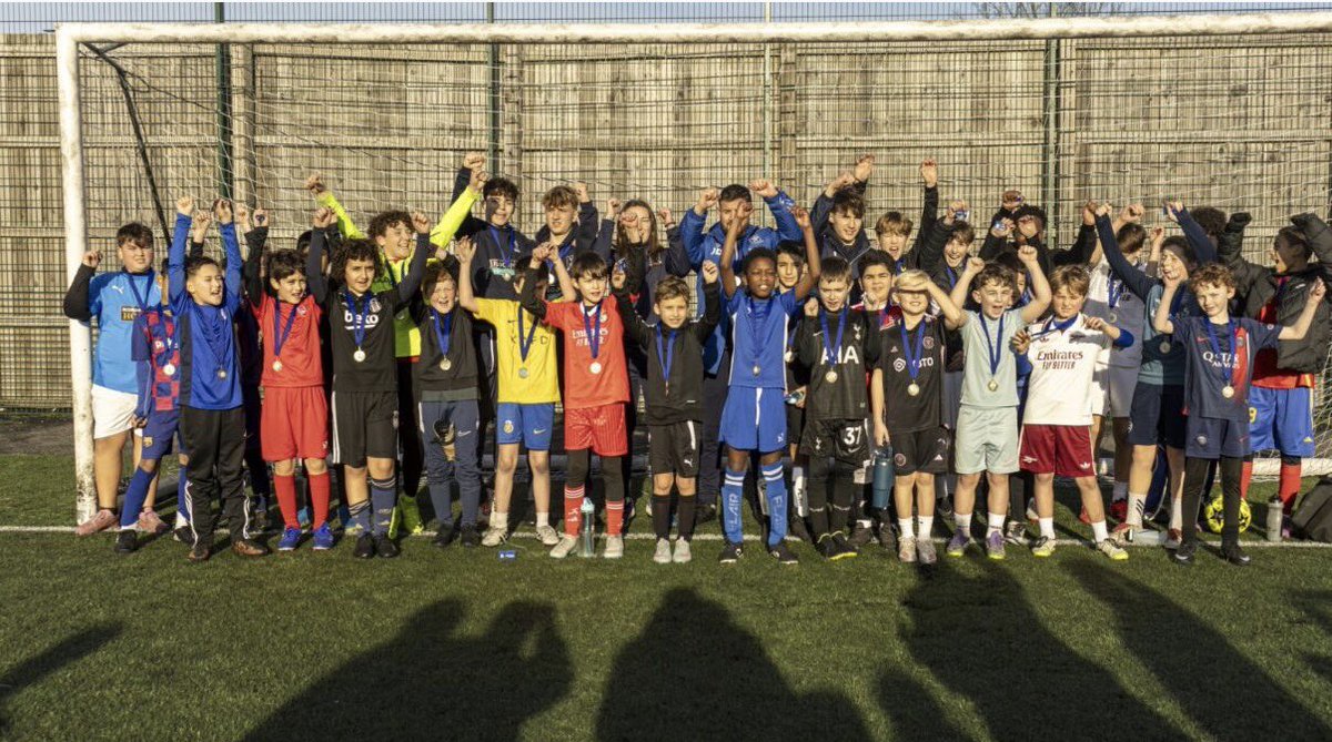 fc_enfield's tweet photo. ENFIELD TOWN FC FOOTBALL SCHOOL SESSIONS

We are back this Saturday the 3rd of January for a new fun filled 13 weeks of football/goalkeeping activities for boys/girls aged 4+

For more details email enfieldtownfootballschool@outlook.com or call 07493 425359 https://t.co/7WMI97qUzS