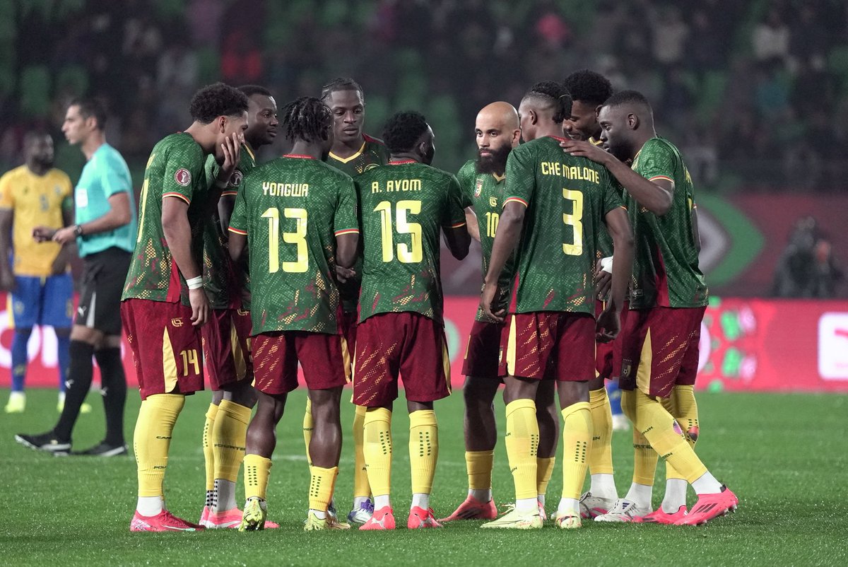 Chez les suiveurs camerounais, 𝗧𝗢𝗨𝗧 𝗟𝗘 𝗠𝗢𝗡𝗗𝗘 𝗔𝗣𝗣𝗥𝗘́𝗖𝗜𝗘 David Pagou 🇨🇲🦁 

En conférence de presse, le sélectionneur prend le soin de citer le prénom de 𝗖𝗛𝗔𝗤𝗨𝗘 𝗝𝗢𝗨𝗥𝗡𝗔𝗟𝗜𝗦𝗧𝗘 à qui il répond. 

Il a redonné de la sérénité au groupe et a fait appel