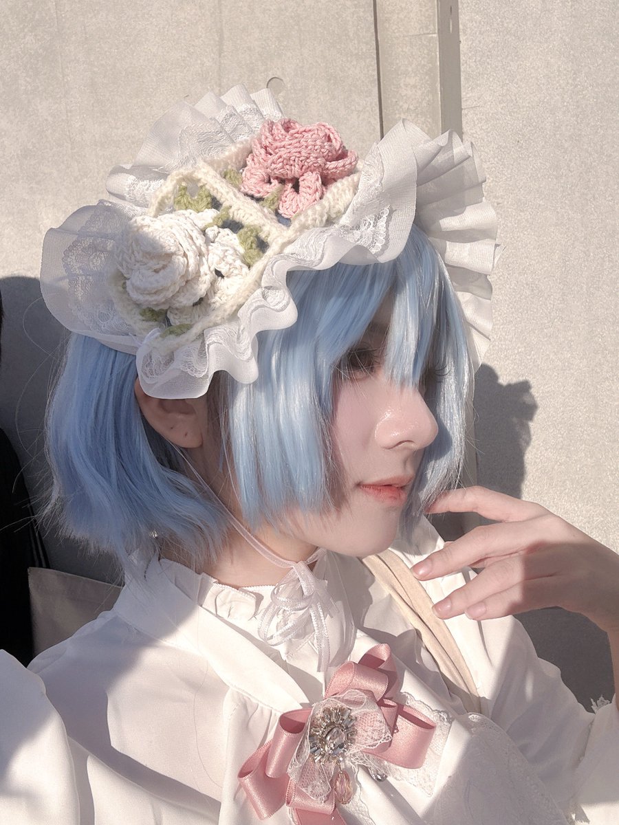 コミケ前日に徹夜で編んだヘッドドレスみて