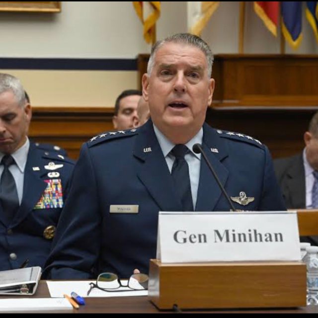 Compliment of the season, and happy new year to everyone❤🌹🌹