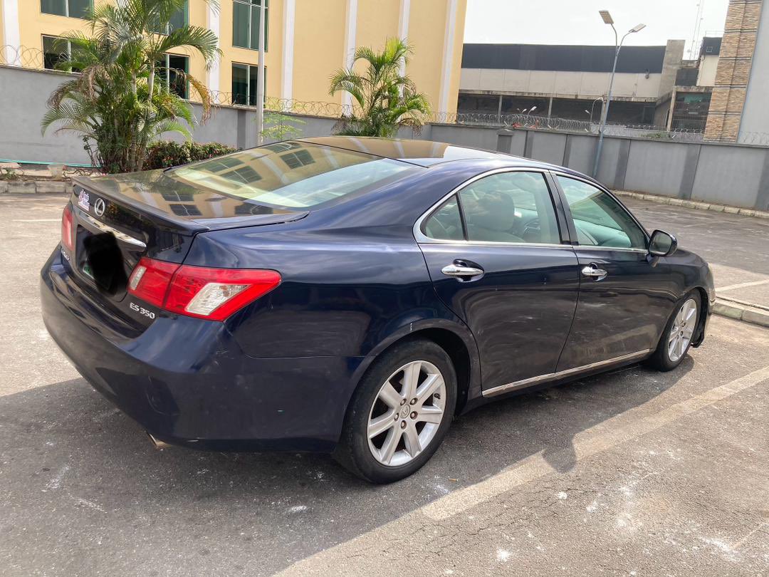 PELSAUTOS's tweet photo. END OF THE YEAR HOT DEALS!!!

1. Super clean first Toyota Highlander Limited edition with Thumbstart
11,000,000

2. ⁠Very neat 2003 Toyota Camry with alloy wheels going
4,500,000

3. ⁠Extremely clean 2007 Lexus ES350 full option with factory-fitted reverse camera
8,500,000

4. ⁠Pristine clean 2012 Toyota Avensis with Thumbstart
7,500,000

I’m sure you don’t want this huge privilege to pass you by, so hurriedly slide into my DM for inspection and payment.
IBADAN 
07032328559