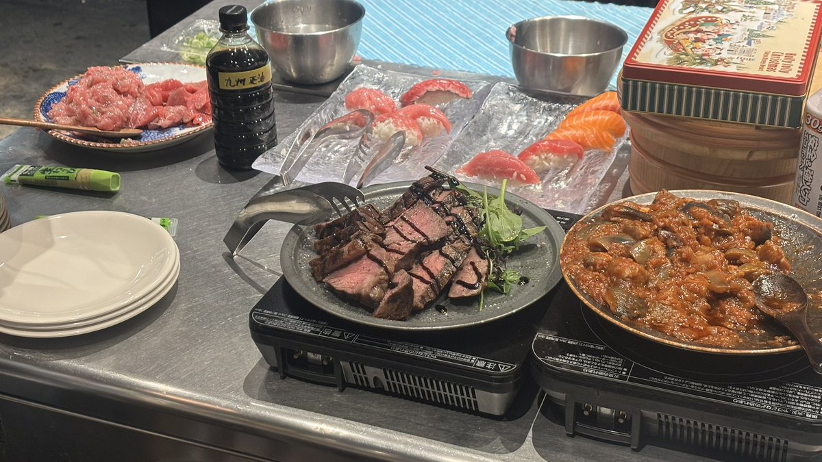 kaosuparty's tweet photo. 全然写真撮らんかったな　なんでやろ
かぁずキッチン忘年会お疲れ様でした https://t.co/5GjWH08GAl