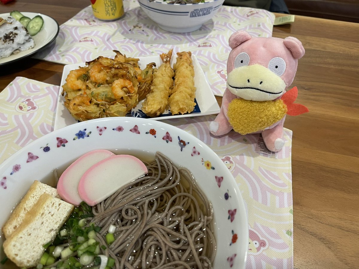 皆さん良いお年をウパー〜やぁん〜🍥
#ポケモン　#年越しそば #お晦日