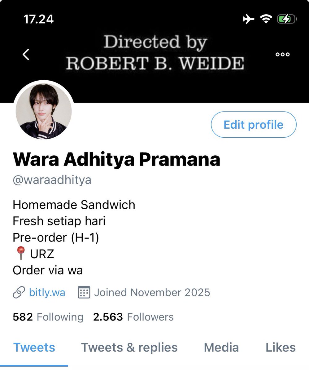 secretgyuvin_'s tweet image. syongnen few tweets au 

Wara, mahasiswa KIP yang bertahan hidup dengan berjualan sandwich, dipertemukan dengan Sagara—mahasiswa songong, anak orang kaya, yang malah ngisengin wara.