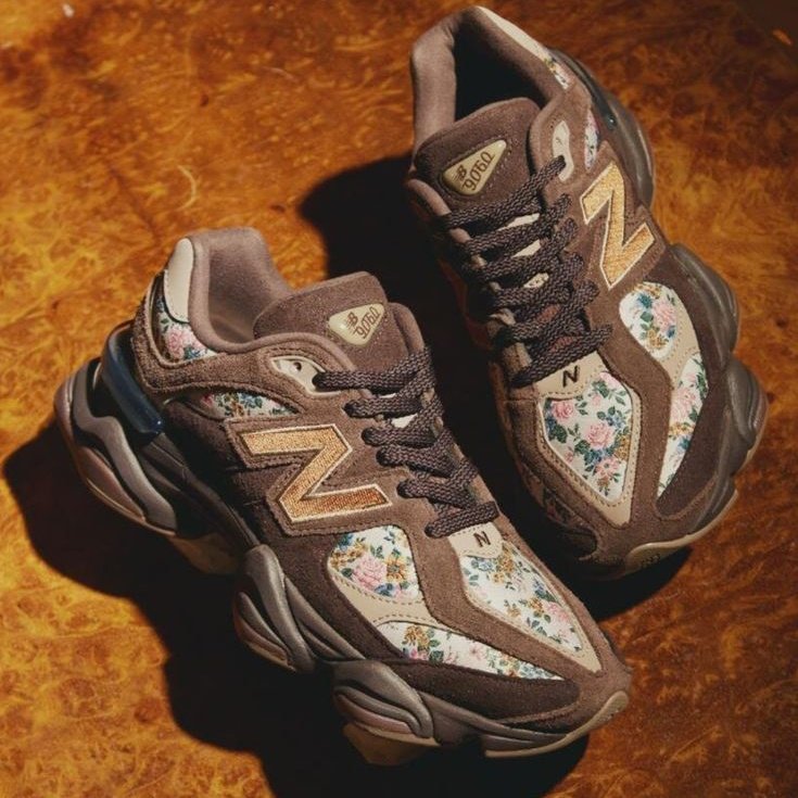 whOopsyouu's tweet photo. vintage, elegant, and luxurious nuances combine in the New Balance 9060 x Atmos Pink shoes 🤎🍂 https://t.co/N2RQzYSOkT
