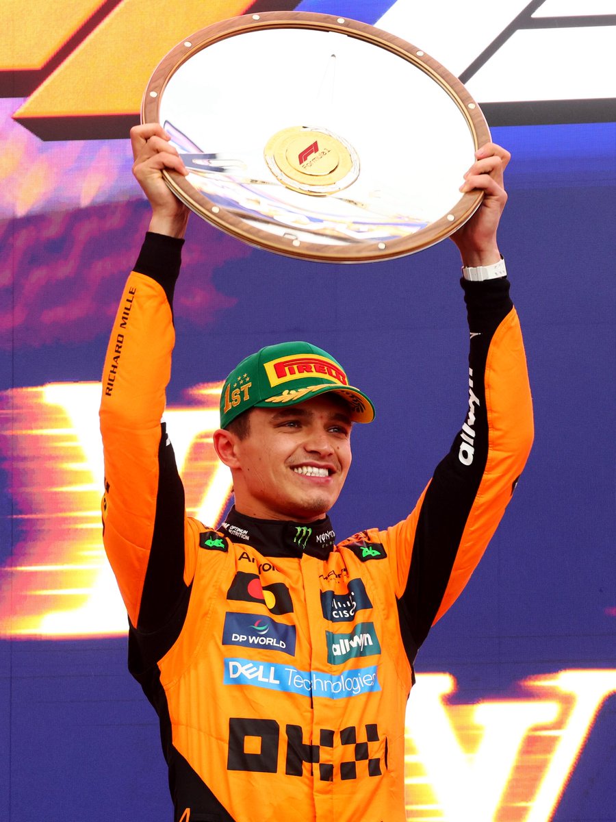 SilverstoneUK's tweet image. World-class season, world-class results 👏🏆
 
It was a winning year all round for Lando! 

#F1