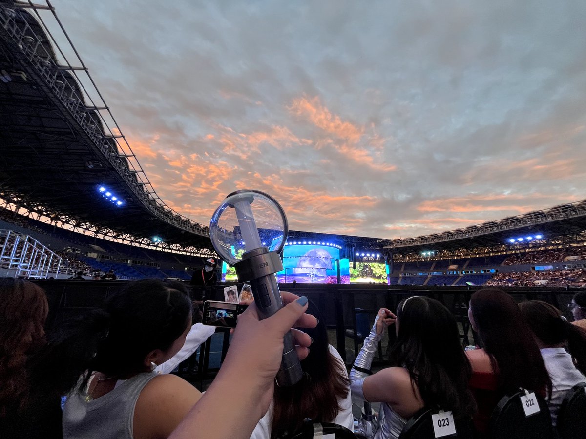 heejaywonz's tweet image. 365/365! 🤍

thank you @ENHYPEN_members for making mg 2025 a little scary. thank you for making my life worth living. 🥹 you make everything colorful ✨ kayo pa din sa 2026. until we meet again my enha.