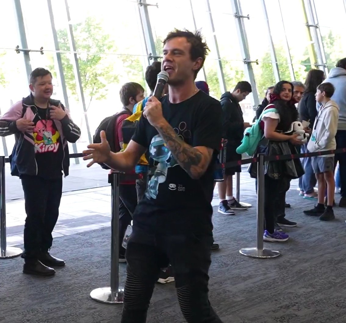 Kitfoxpunton's tweet image. 2025 was mad. From the Australian Open, to visiting Japan, to events like TGX and PAX. What a heck of a year.

2026 is going to be just as massive, and it starts immediately with the Australian Open again. 

If you can see this, thank you for your support. Let's get it.