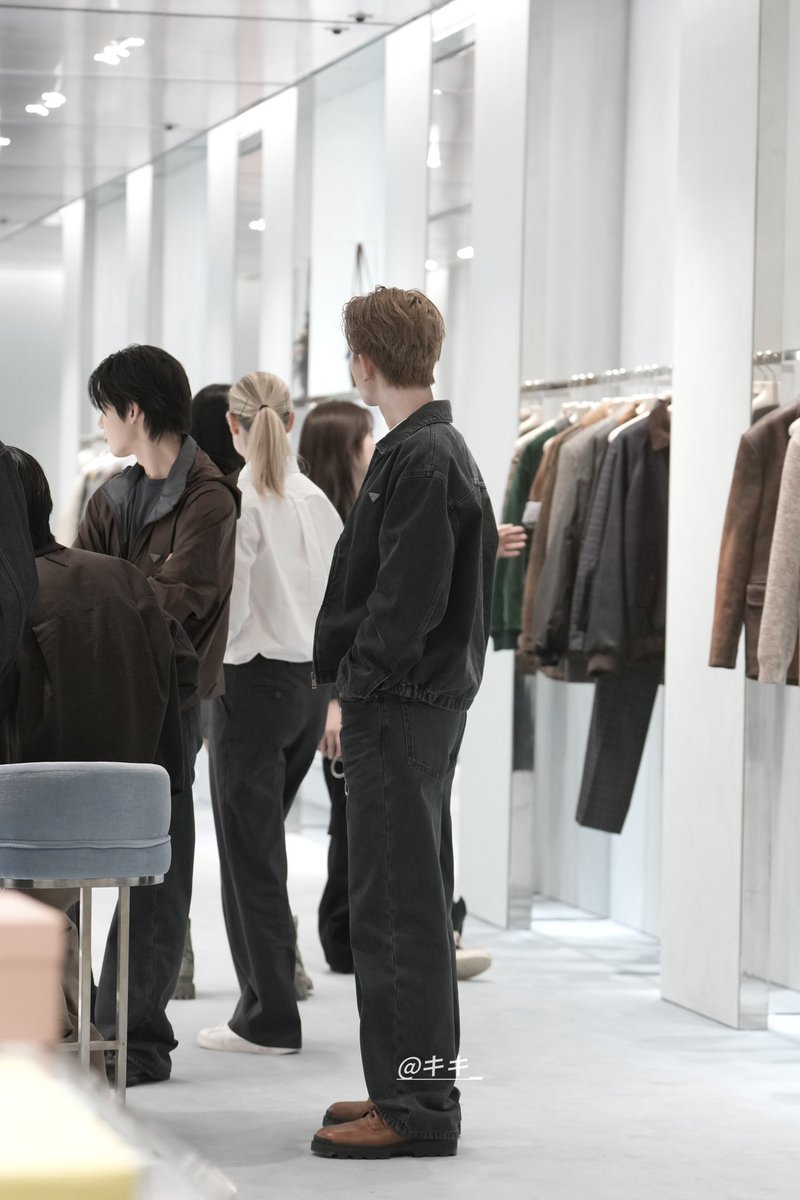 Arivan1015 tweet media