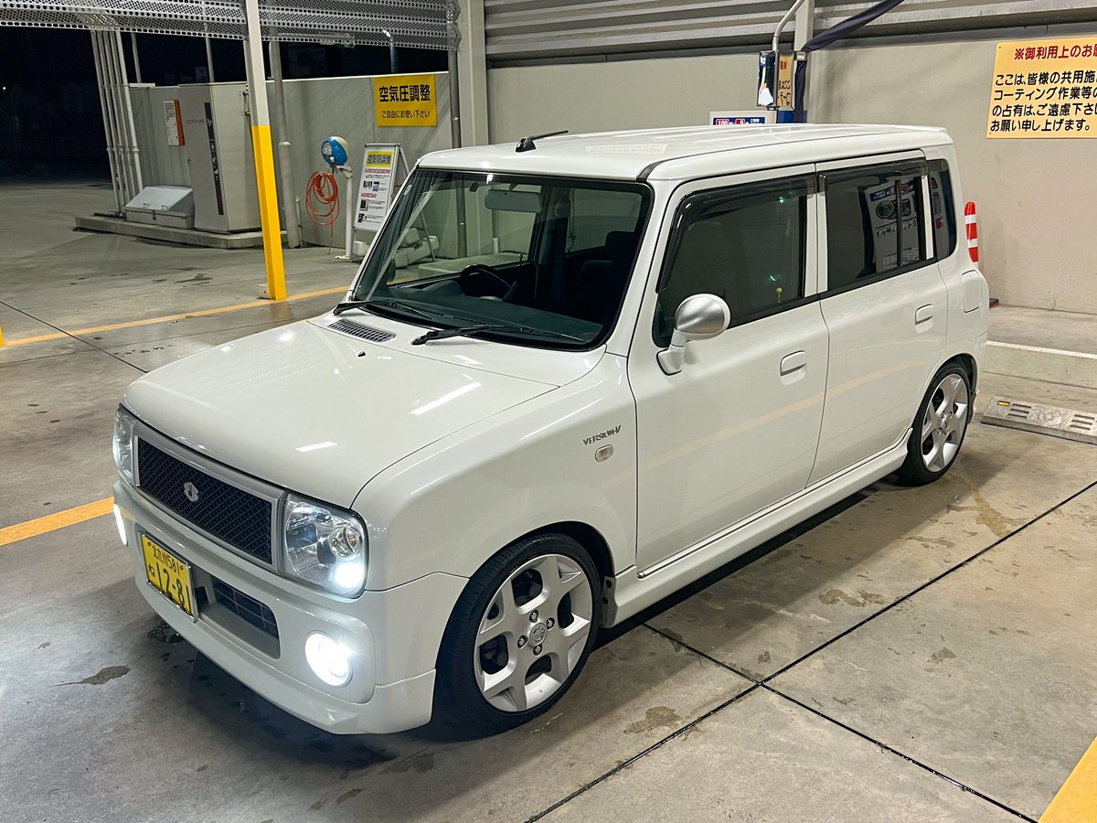とよふく tweet media