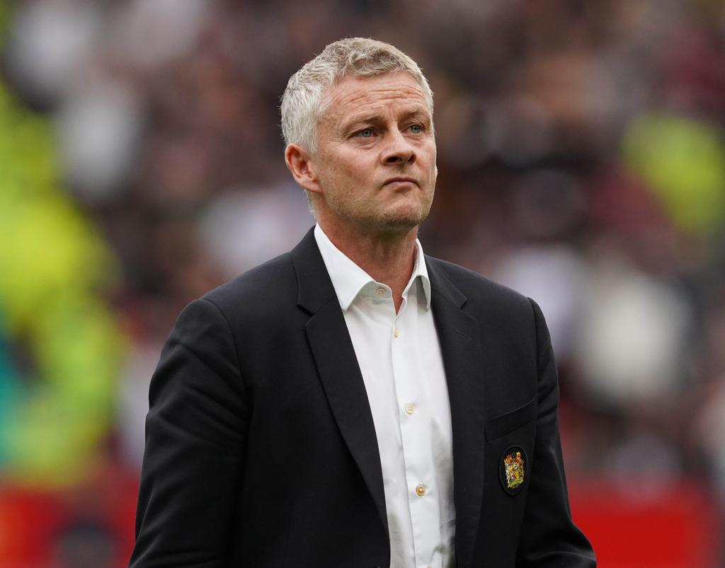 mufcytp's tweet image. 🗣️🗣️🚨Mark Goldbridge: “He’s (Ruben Amorim) Ole with a Portuguese passport!”

[via @UnitedStandMUFC]

That’s absolute disrespect to Ole. What do you think, Reds? 🤔