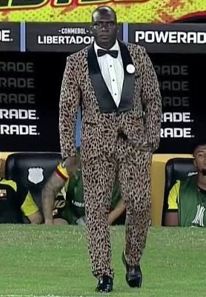 ElGolGarracol's tweet image. - No te vayas a vestir tan temprano hoy. 

- Yo desde las 2 pm.