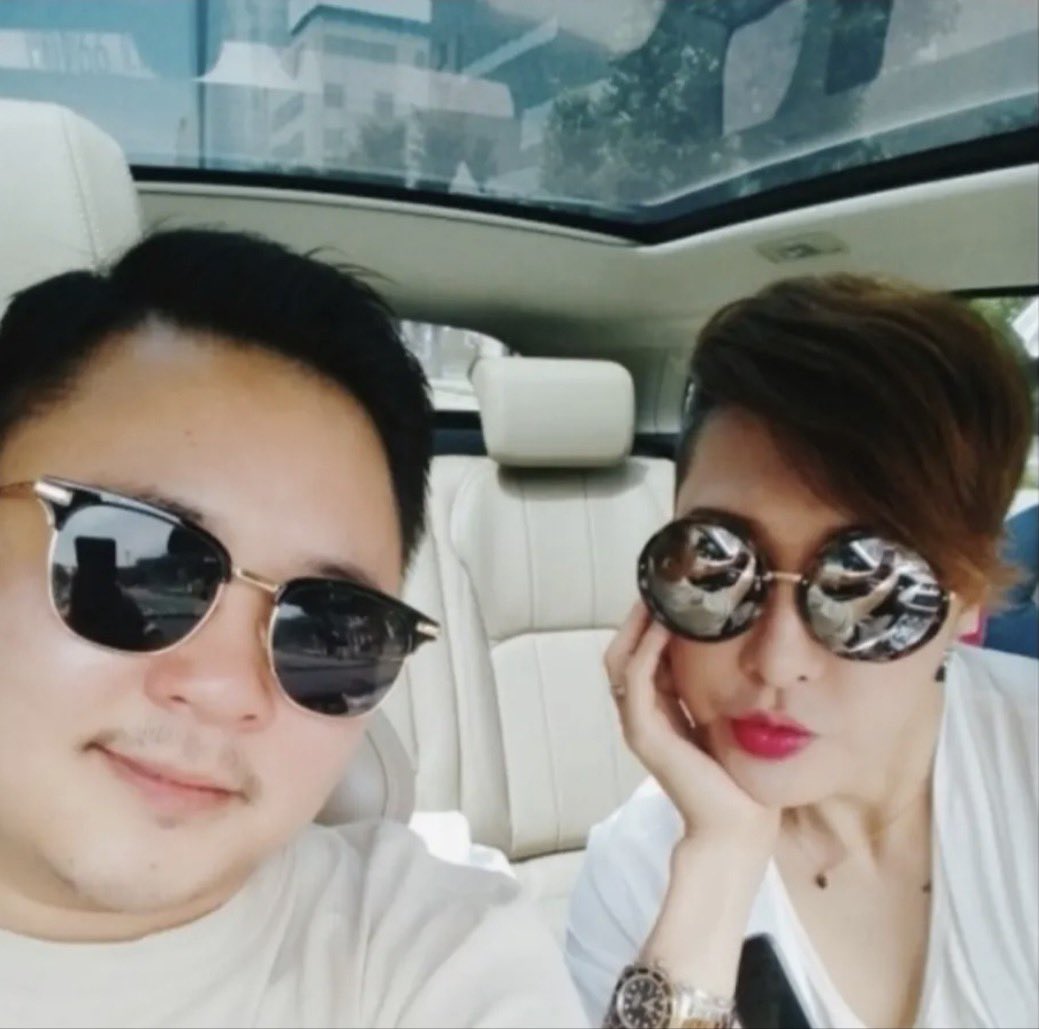 아우로라 tweet media